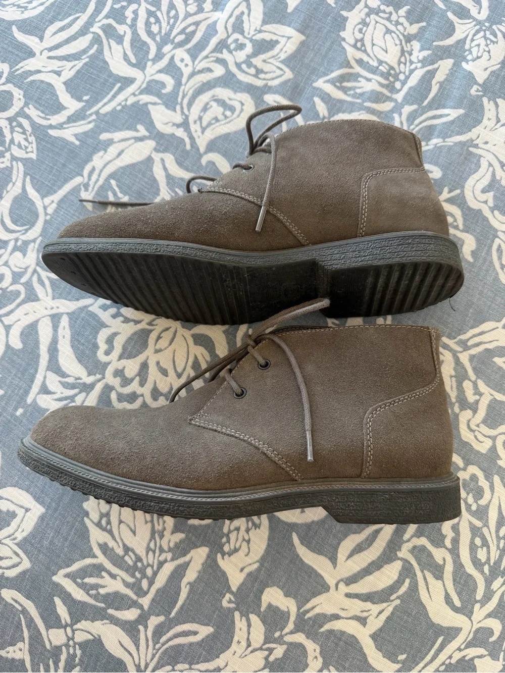 Bass & Co. gray boots
